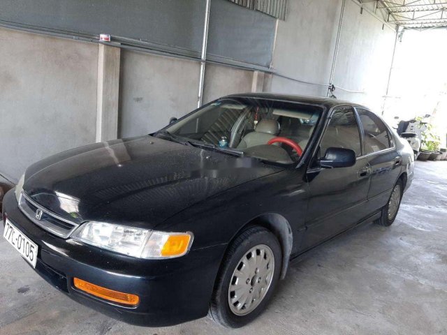 Cần bán Honda Accord đời 1996, màu đen, xe nhập còn mới