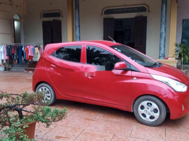 Cần bán gấp Hyundai Grand i10 đời 2012, màu đỏ, nhập khẩu 