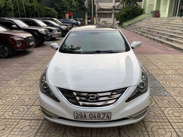 Chính chủ bán Hyundai Sonata đời 2010, màu trắng, xe nhập0