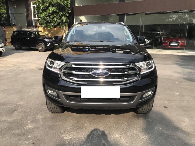 Bán Ford Everest trend, sản xuất 2019, màu đen, máy dầu, một cầu