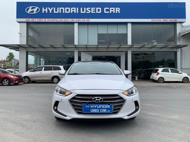 Elantra 2.0 AT 2017 sang trọng lịch lãm, mới 90%