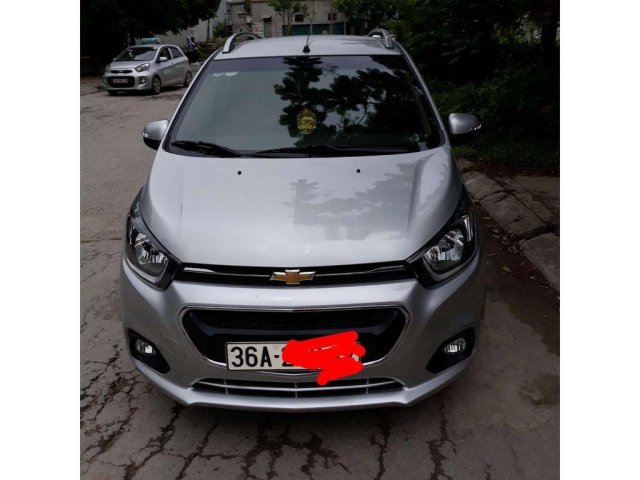 Bán ô tô Chevrolet Spark đời 2017, màu bạc, giá 266tr