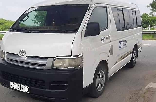 Cần bán lại xe Toyota Hiace 2005, màu trắng, nhập khẩu chính chủ, 175 triệu0