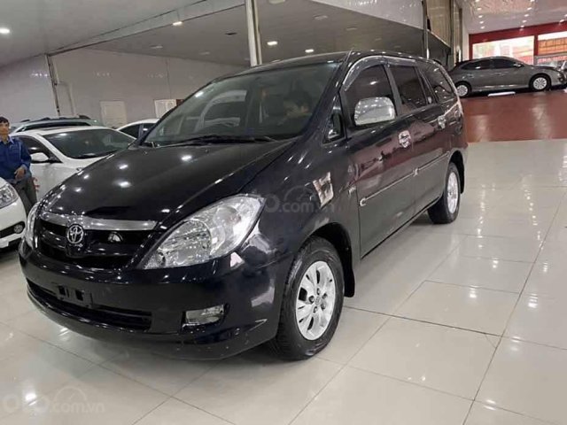 Cần bán lại xe Toyota Innova 2.0 G năm sản xuất 2006, màu đen 