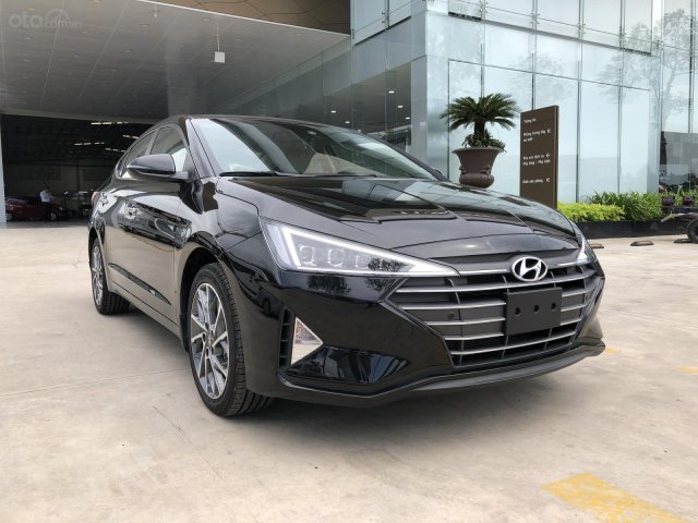 (Xả kho) Elantra 2.0 2020 ưu đãi giảm giá trong tháng 90