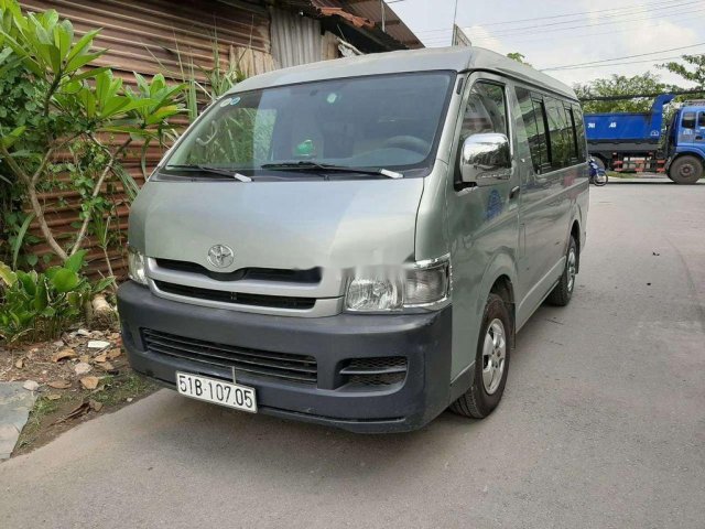 Cần bán gấp Toyota Hiace năm sản xuất 2008, xe nhập, 235tr