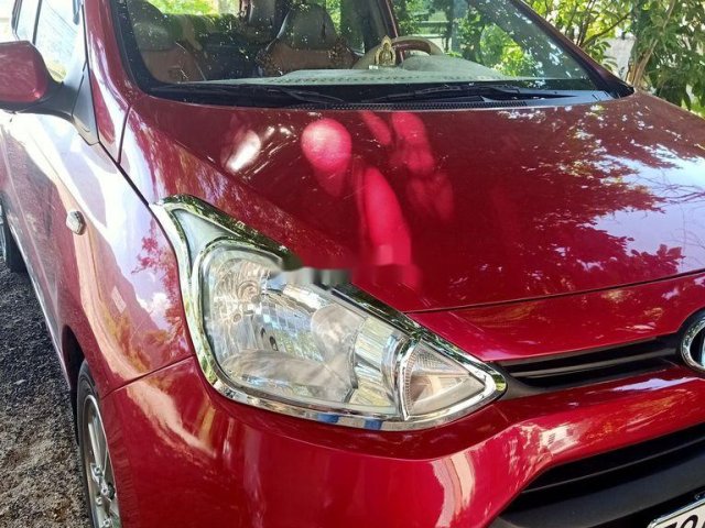 Cần bán xe Hyundai Grand i10 năm sản xuất 2014, màu đỏ