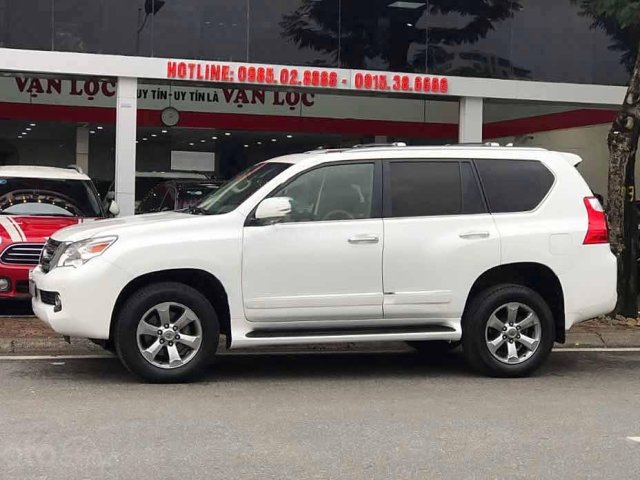 Cần bán gấp Lexus GX 460 sản xuất năm 2009, màu trắng, nhập khẩu nguyên chiếc