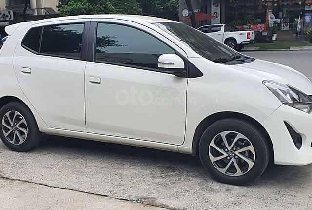 Cần bán lại xe Toyota Wigo G AT sản xuất 2019, màu trắng, xe nhập  0