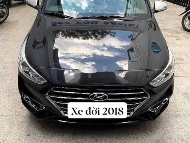 Cần bán gấp Hyundai Accent sản xuất 2018, màu đen, giá tốt