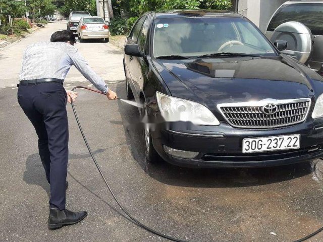 Chính chủ bán xe Toyota Camry 2005, màu đen 