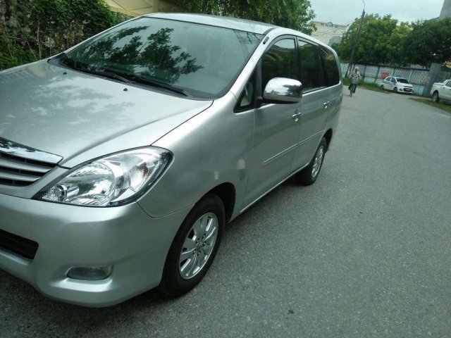 Cần bán Toyota Innova sản xuất 2009, xe gia đình, giá cạnh tranh