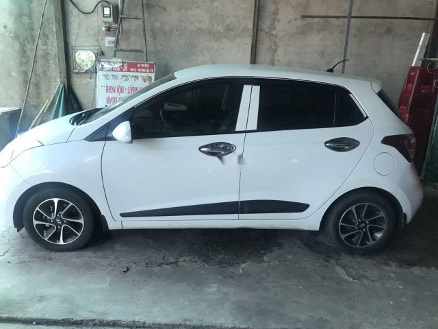 Bán xe Hyundai Grand i10 sản xuất năm 2018, màu trắng