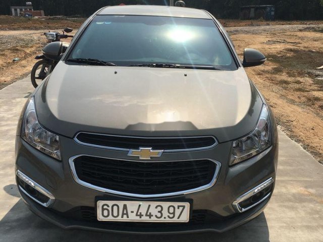 Cần bán xe Chevrolet Cruze 2017, số sàn, giá tốt