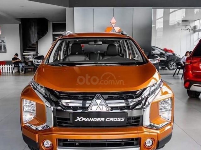 Mitsubishi Xpander Cross 2020 - tặng bảo hiểm BHVC - giá tốt - đủ màu - liên hệ ngay để nhận ưu đãi