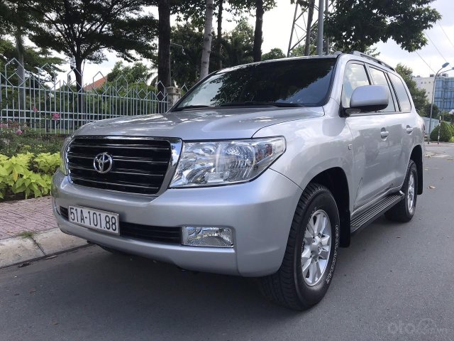 Cần bán Toyota Land Cruiser V8-VX sản xuất 2010, đăng ký 20110