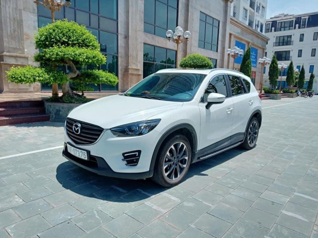 Cần bán lại xe Mazda CX 5 2.5AT năm 2017, màu trắng, còn mới hoàn toàn, giá cực ưu đãi