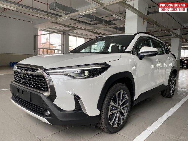 Toyota Corolla Cross 2020 giao xe ngay, nhiều ưu đãi