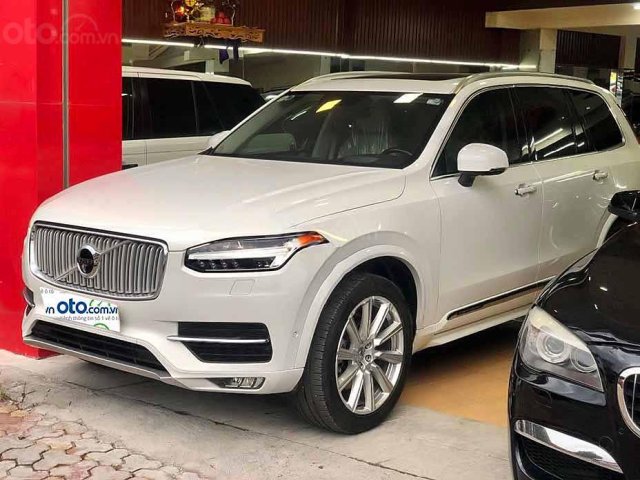 Cần bán Volvo XC90 đời 2015, màu trắng, xe nhập còn mới