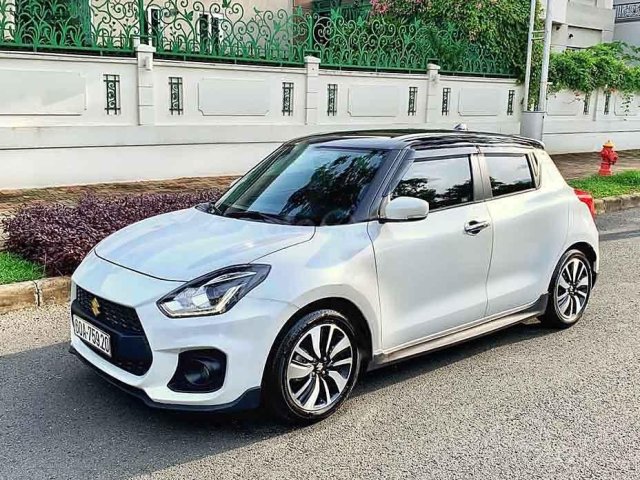 Bán Suzuki Swift đời 2019, màu trắng, nhập khẩu, 555 triệu0