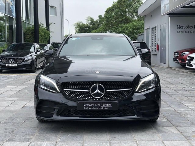 Sở hữu ngay Mercedes C300 2019 - giá cực tốt