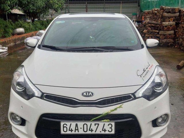 Bán Kia Cerato đời 2017, màu trắng, nhập khẩu nguyên chiếc ít sử dụng