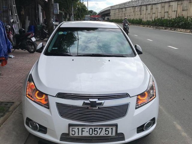 Bán xe Chevrolet Cruze sản xuất năm 2014 còn mới0