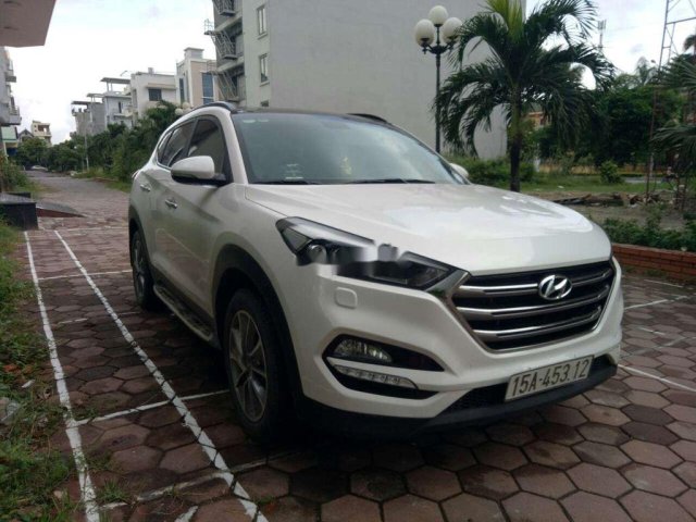 Bán Hyundai Tucson đời 2018, màu trắng, giá 840tr