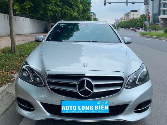 Bán xe Mercedes E 250 đời 2014, màu bạc0