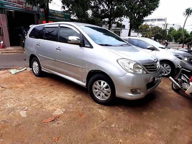 Xe Toyota Innova năm 2008, màu bạc xe gia đình, giá chỉ 293 triệu