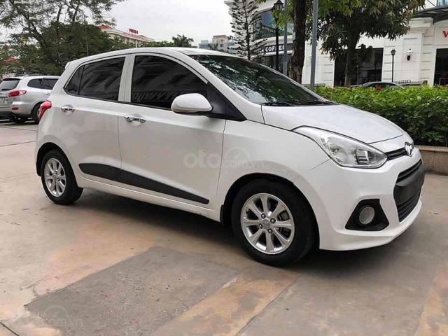 Bán Hyundai Grand i10 1.2 AT năm sản xuất 2016, màu trắng, nhập khẩu 0