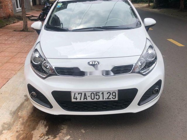 Bán xe Kia Rio đời 2012, màu trắng, nhập khẩu  