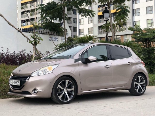 Bán Peugeot 208 2015, xe nhập, full đồ chơi