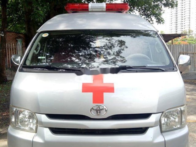 Xe cứu thương Toyota Hiace  Công ty TNHH Hanoi Ambulances  Phân phối bán  các dòng xe cứu thương xe kiểm tra an toàn thực phẩm xe kiểm tra môi  trường