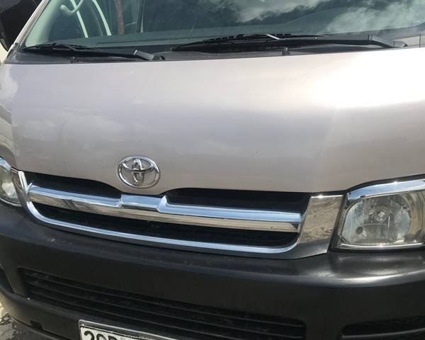 Cần bán gấp Toyota Hiace năm 2006, màu phấn hồng0