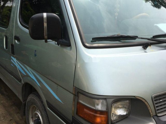 Bán xe Toyota Hiace đời 2000, xe nhập, 16 chỗ, màu xanh ngọc