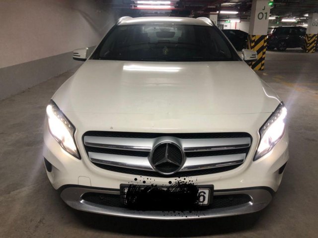 Chính chủ bán xe Mercedes GLA 4Matic 2014, màu trắng, nhập khẩu