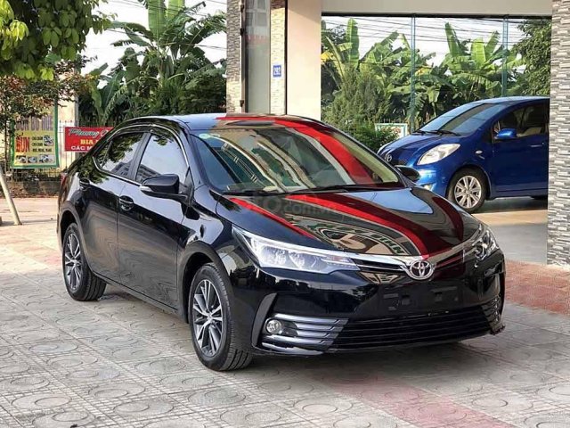 Cần bán lại xe Toyota Corolla Altis sản xuất năm 2018, màu đen, 668 triệu0