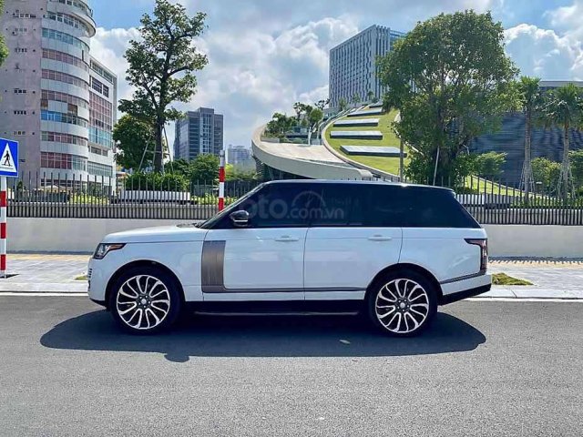 Cần bán LandRover Range Rover HSE 3.0L năm 2013, màu trắng, nhập khẩu nguyên chiếc số tự động