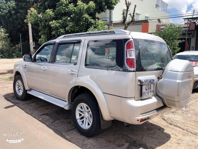 Bán Ford Everest đời 2010, màu bạc