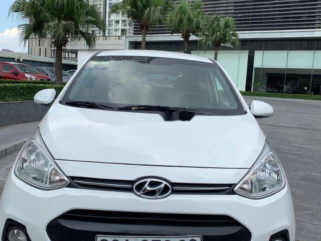 Cần bán gấp Hyundai Grand i10 năm sản xuất 2015, nhập khẩu nguyên chiếc còn mới, 338tr0