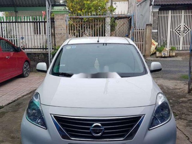 Bán xe Nissan Sunny 2015, màu trắng, nhập khẩu, giá chỉ 350 triệu