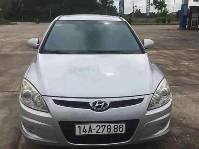 Bán xe Hyundai i30 1.6 AT 2008, màu bạc, nhập khẩu xe gia đình, giá chỉ 268 triệu