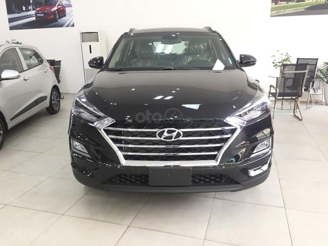 Hyundai Tucson giảm giá 50tr chỉ còn 820tr