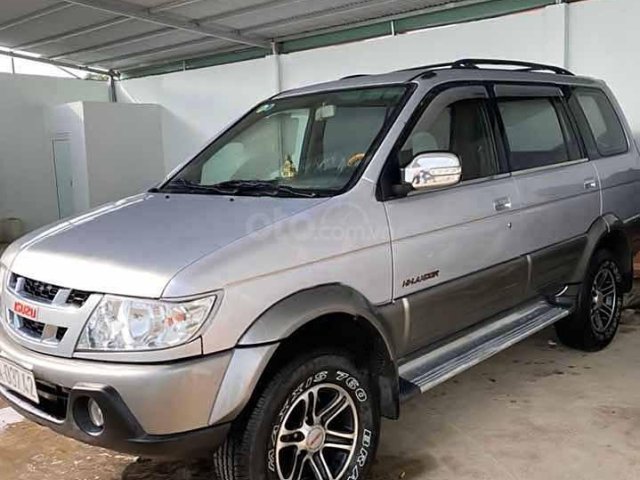 Cần bán lại xe Isuzu Hi lander V-Spec 2.5 MT đời 2009, màu bạc  0