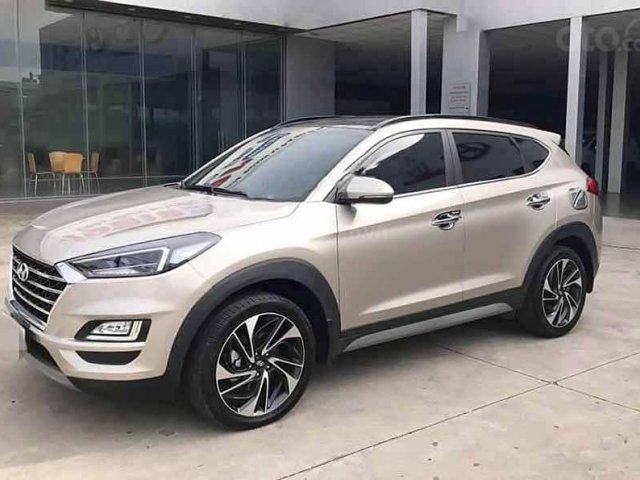 Bán ô tô Hyundai Tucson 1.6 Turbo 2020, màu vàng số tự động