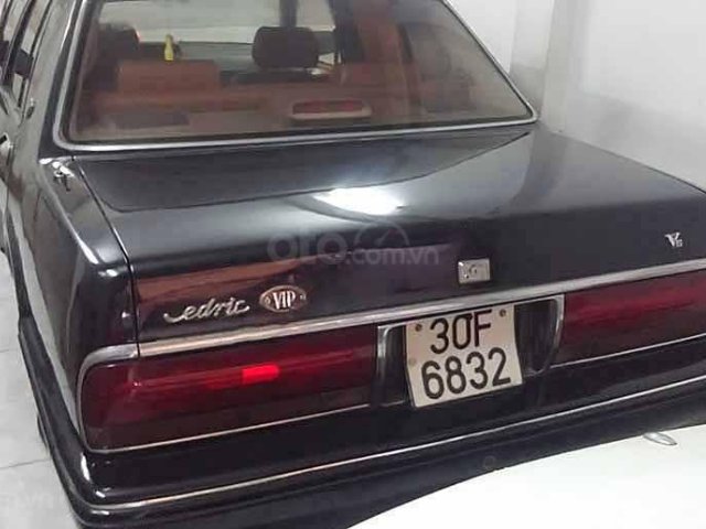 Bán Nissan Cedric 3.0 MT năm 1996, màu đen, xe nhập còn mới, giá tốt0