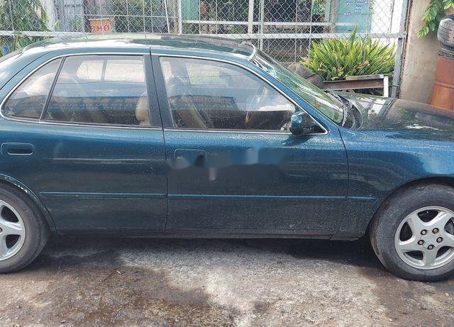 Chính chủ bán ô tô Toyota Camry năm 1993 số tự động, màu xanh dưa