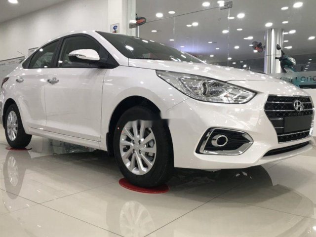 Bán xe Hyundai Accent năm 2020, màu trắng. Giao ngay0