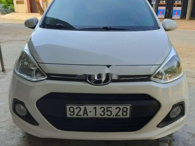 Cần bán Hyundai Grand i10 năm 2014, xe nhập còn mới0